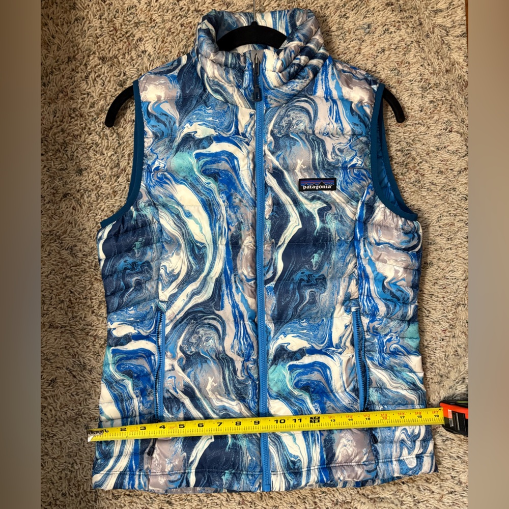 Patagonia Lightweight Down Puffer Vest Rare Wave Print Size Small - Picture 9 of 11